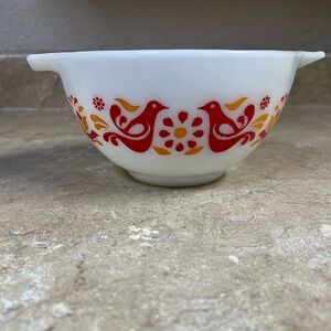 Vintage Pyrex Friendship Cinderella mixing bowl